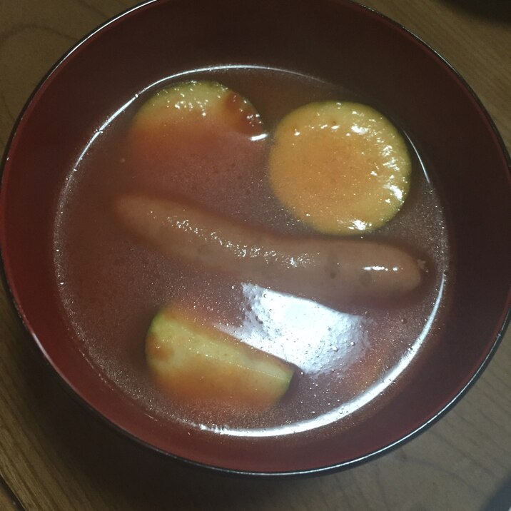 ズッキーニのケチャップスープ
